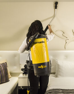 PAC-VAC 6 AIRCOMFORT 115V 6 QUART TORNADO BACK PACK