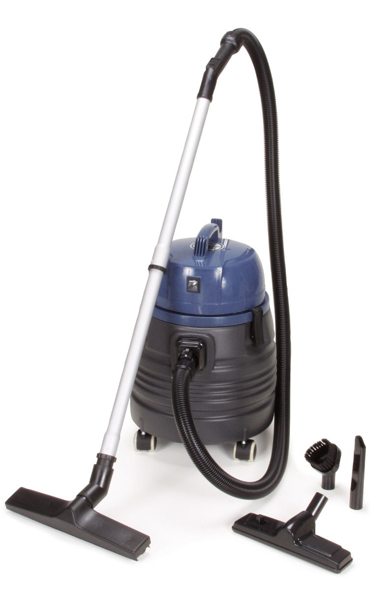 5 GALLON WET DRY VAC WITH POLY TANK 10AMPS