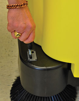 SWEEPER WALK BEHIND BATTERY SWB 26/8 110-240V 50-60 HZ - CLEARANCE